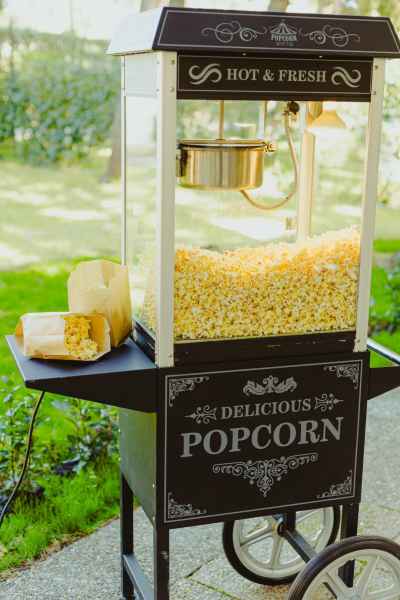 ΚΑΡΟΤΣΙ ΜΕ ΠΟΠ ΚΟΡΝ