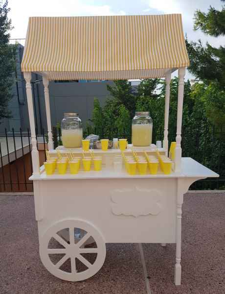 lemonade stand  για βαπτιση
