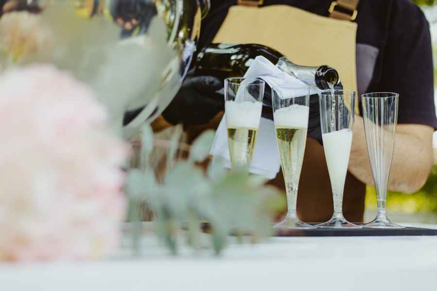 sampania gia kalosorisma se gamo